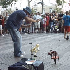 336_3_dancing-skelly