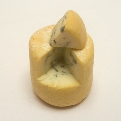 blue_cheese_wheel (9021_5)