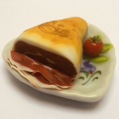 parma_ham_heart_plate (9021_8)