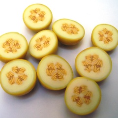 melon, honeydew, half