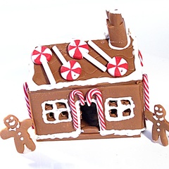 gingerbreadhouse_999_4