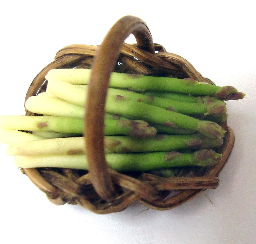 TX Miniatures Market Place html Vegetables, Asparagus, Green, Single Shoot