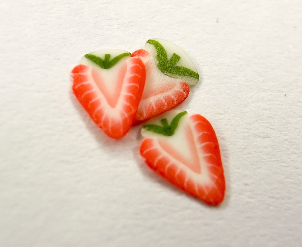 Canes  Fine and Superfine Slices html 6277, strawberry with tops MultiCane